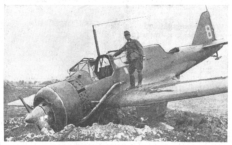 Rozbity polski lekki bombowiec PZL.23 Karaś we wrześniu 1939 roku