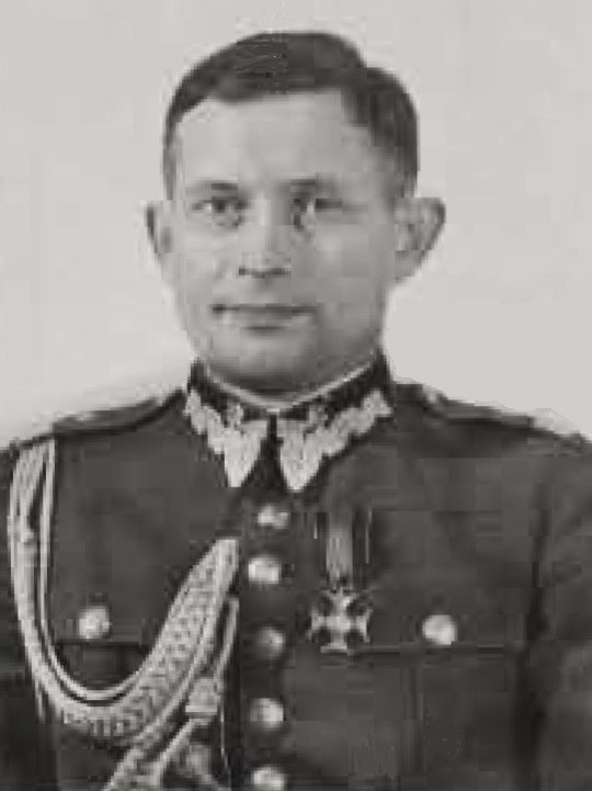 Portret generała Władysława Langnera w mundurze z Krzyżem Virtuti Militari