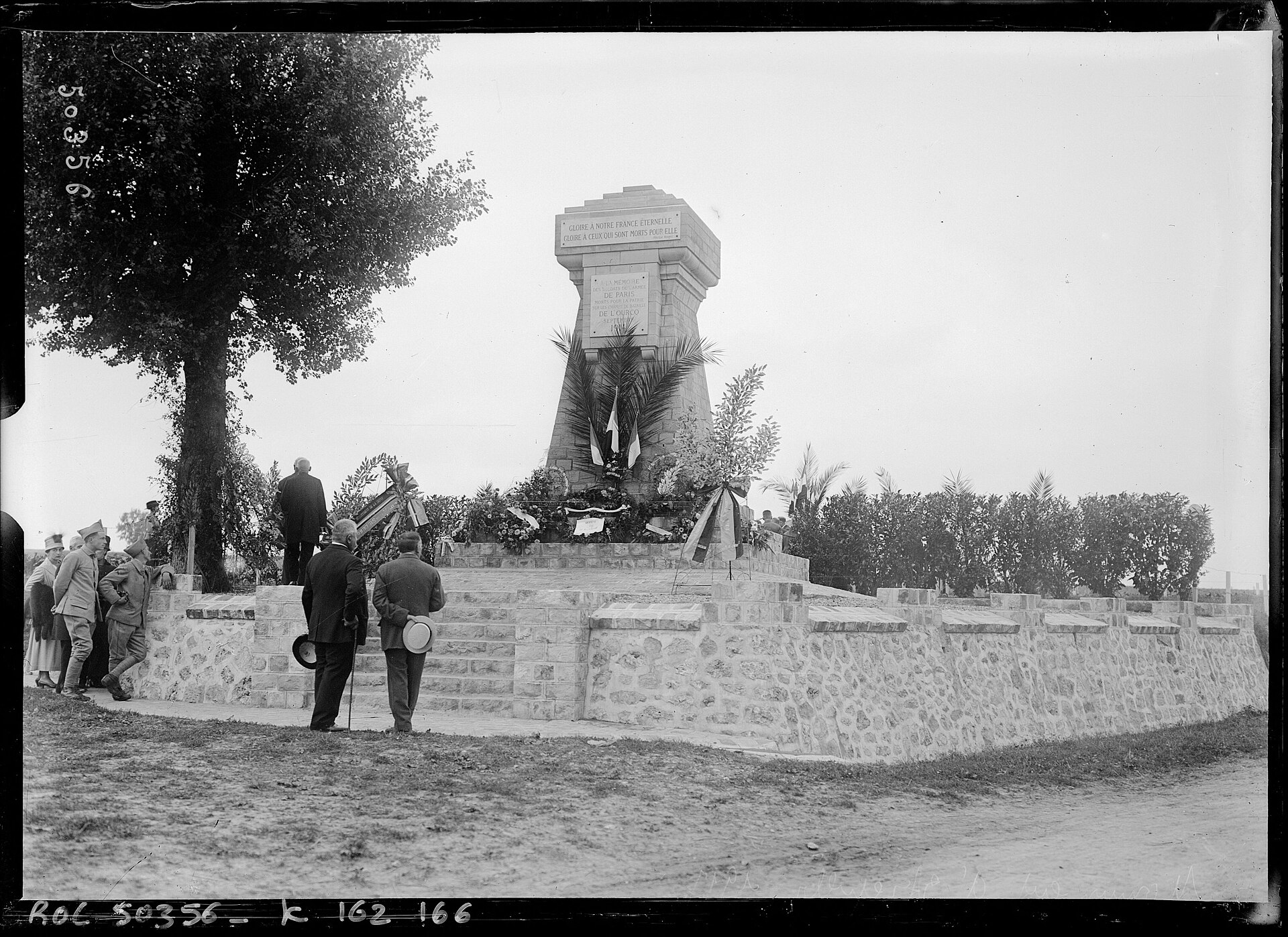 Uroczystość przy pomniku w Étrépilly w rocznicę bitwy nad Marną, 1917 rok