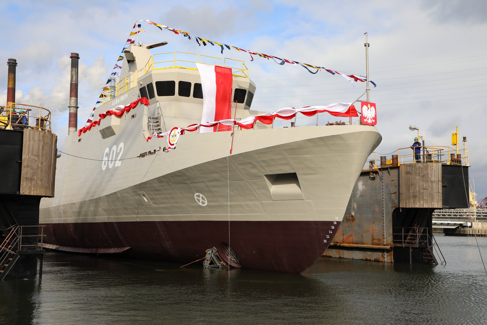 ORP Albatros chwilę po wodowaniu w stoczni w Gdańsku