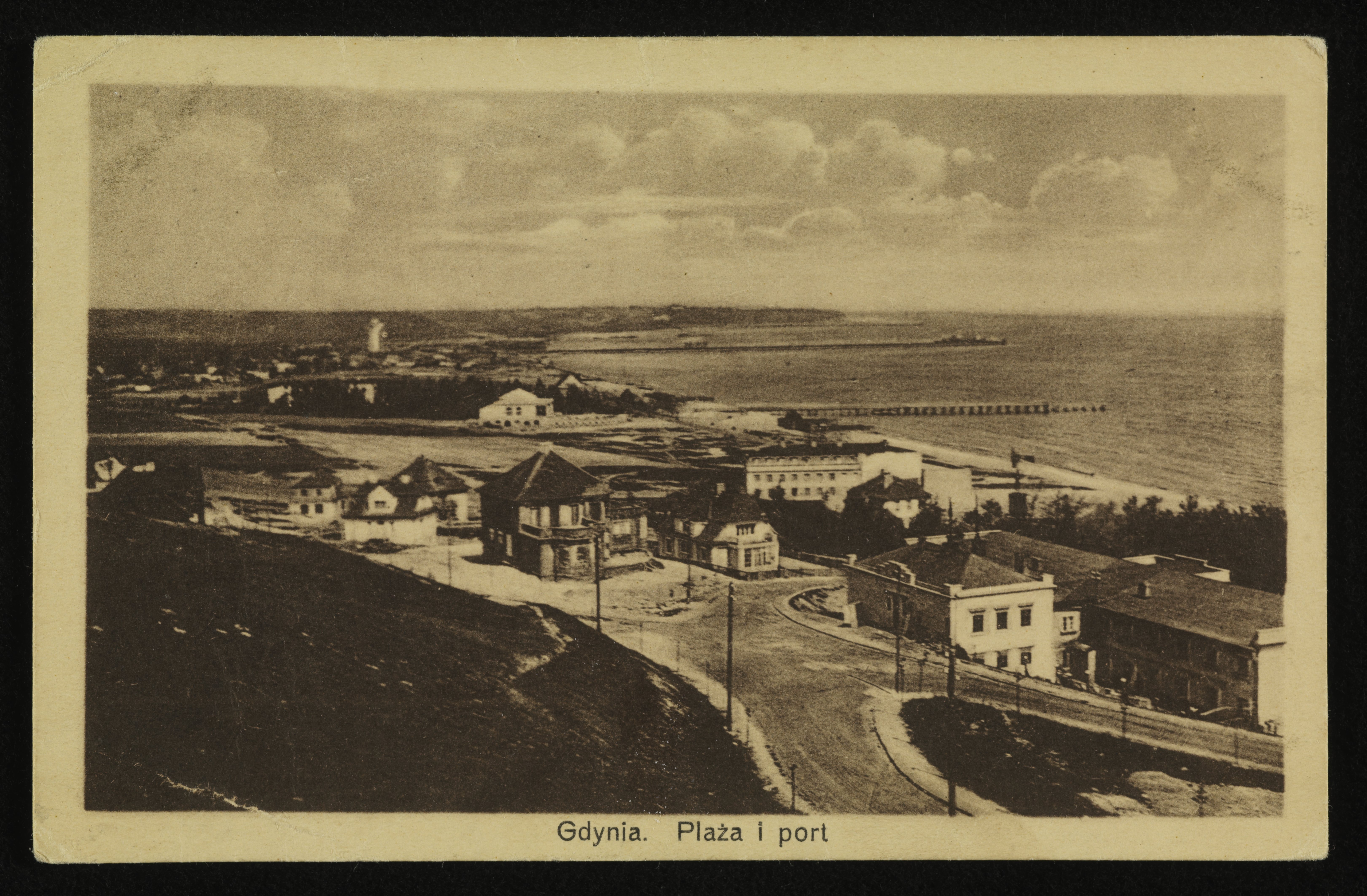 Budowa portu morskiego w Gdyni i załadunek węgla na statki w latach 1925–1930